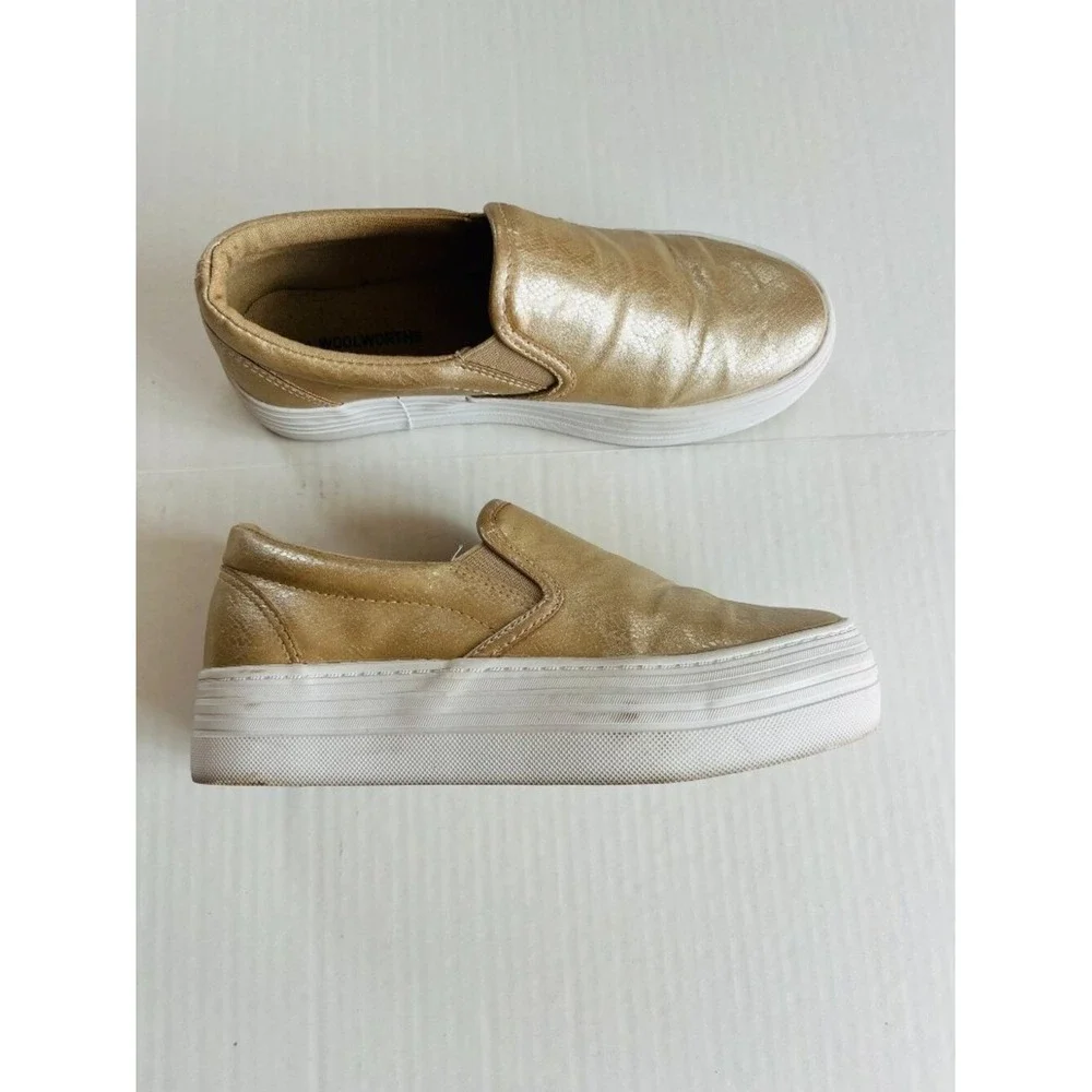 Woolworths Womens Sz 5.5 Gold Platform Slip On Sneakers Shoes